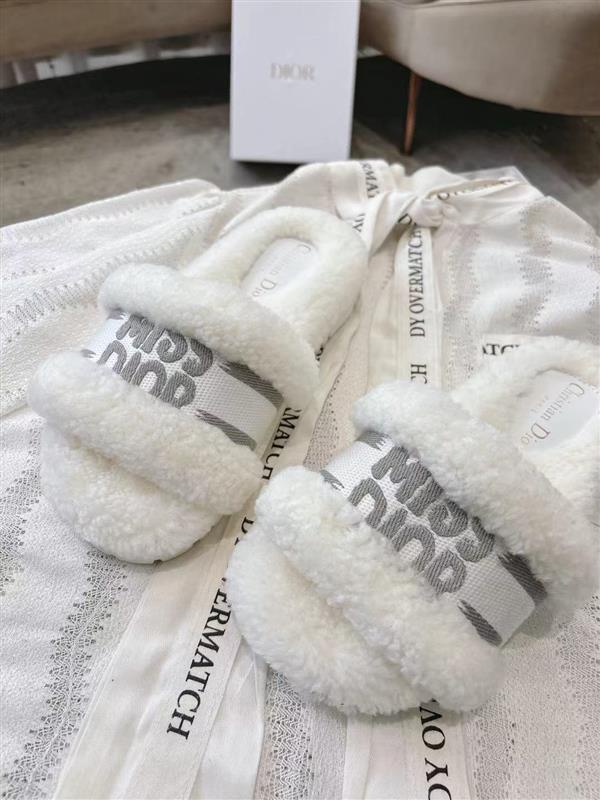 2025112818431939 220